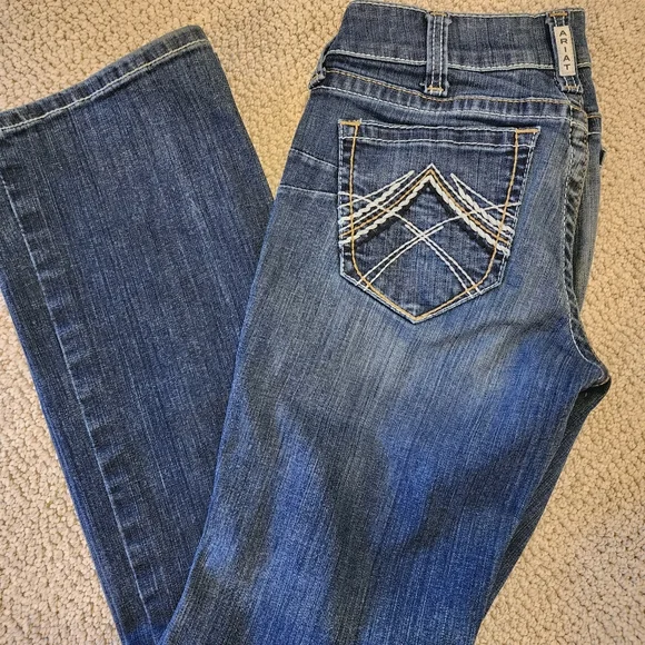 ARIAT R.E.A.L ☆ Women's Blue Jeans Used But In Great Condition. No Flaws - Picture 8 of 13